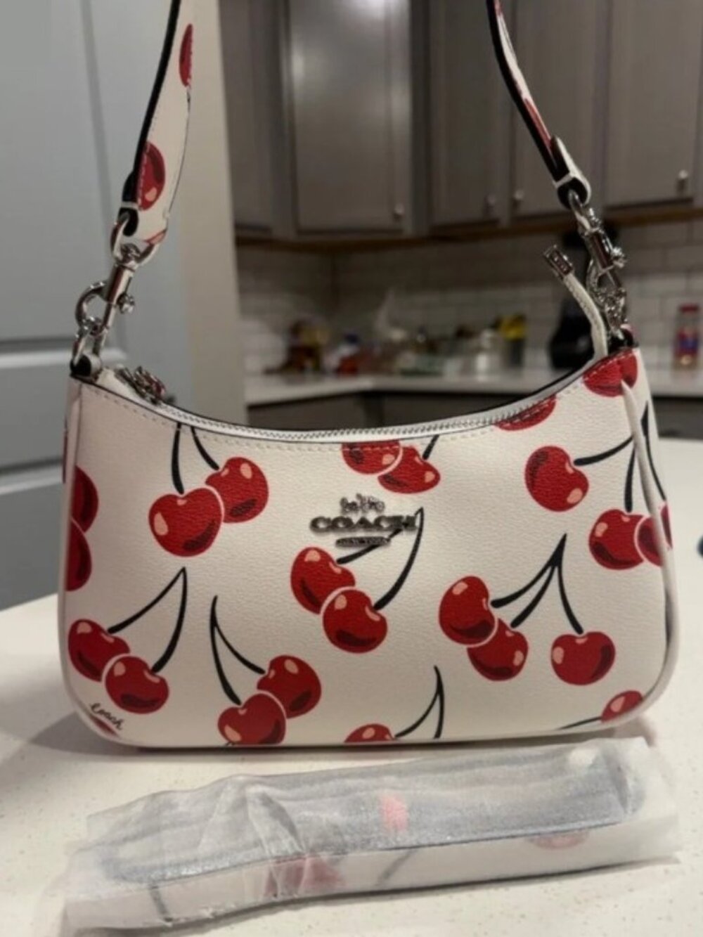 New Coach White Leather Shoulder Bag with Red Cherry Print - Picture 2 of 5